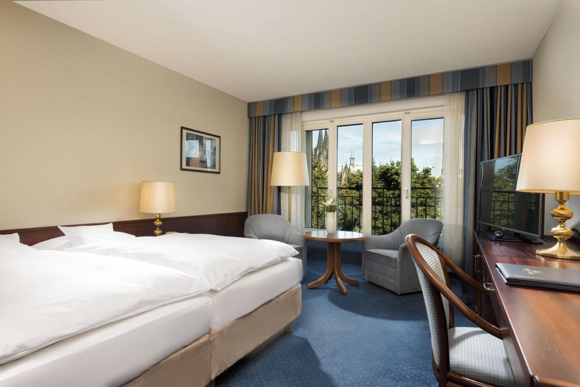 Superior Double or Twin Room Cathedral View